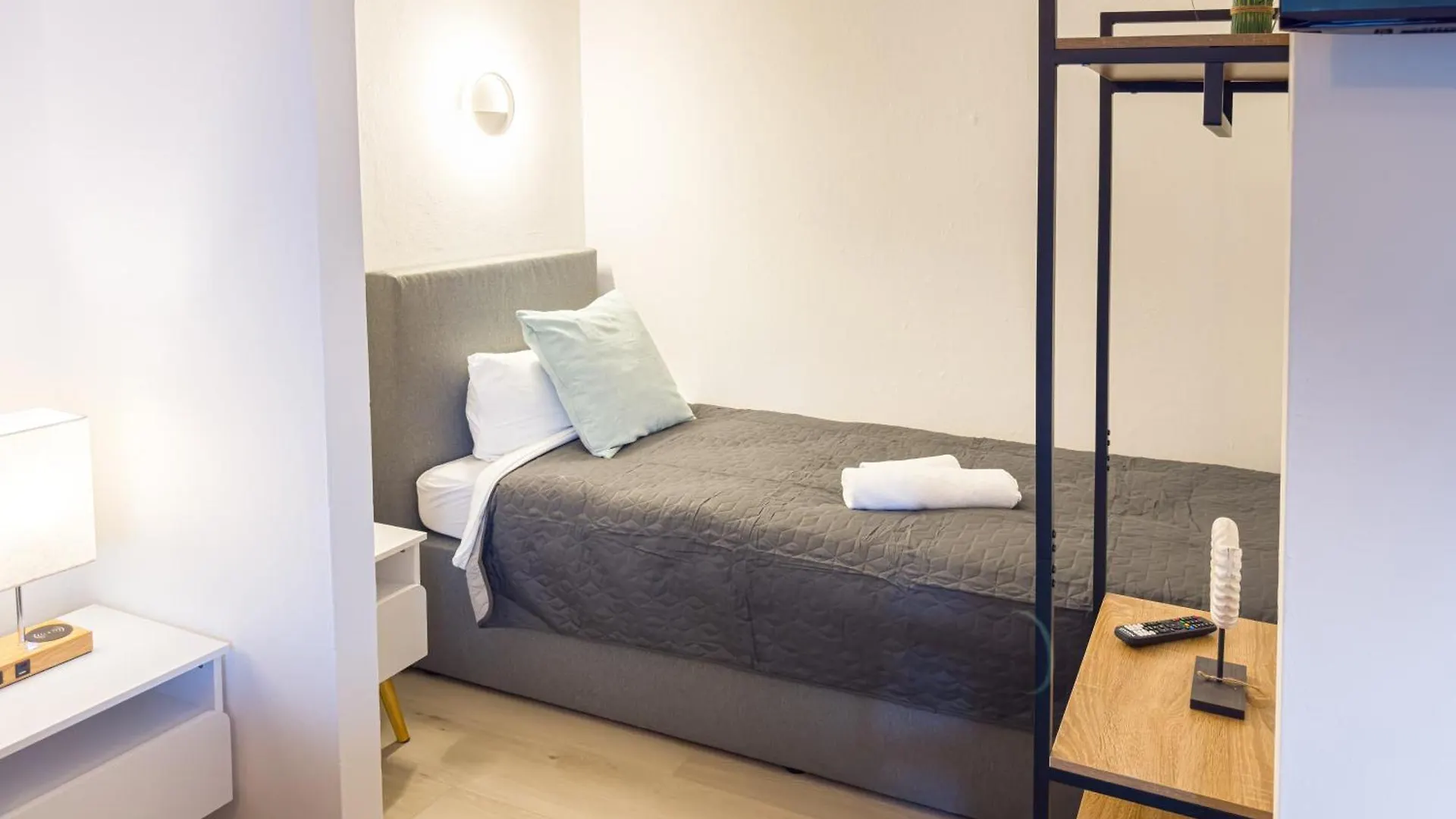 Immostay S#Ferienhaus - Parken & Wifi Bremen Germany