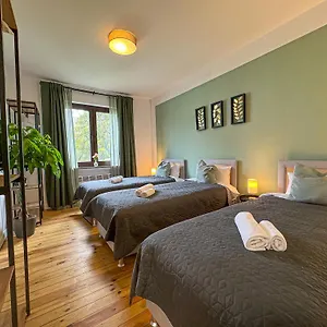 Apartment Immostay #7 -helle Mit Grossem Garten -4 Zimmer, Wifi & Free Parking, BRE